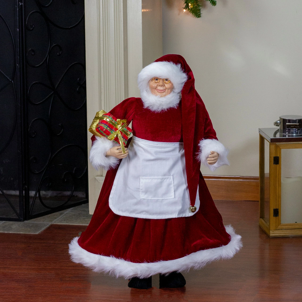 Northlight 24" Traditional Mrs Claus With Braided Hair And Gifts Christmas Figure 2 Northlight 24" Traditional Mrs Claus With Braided Hair And Gifts Christmas Figure - Image 2