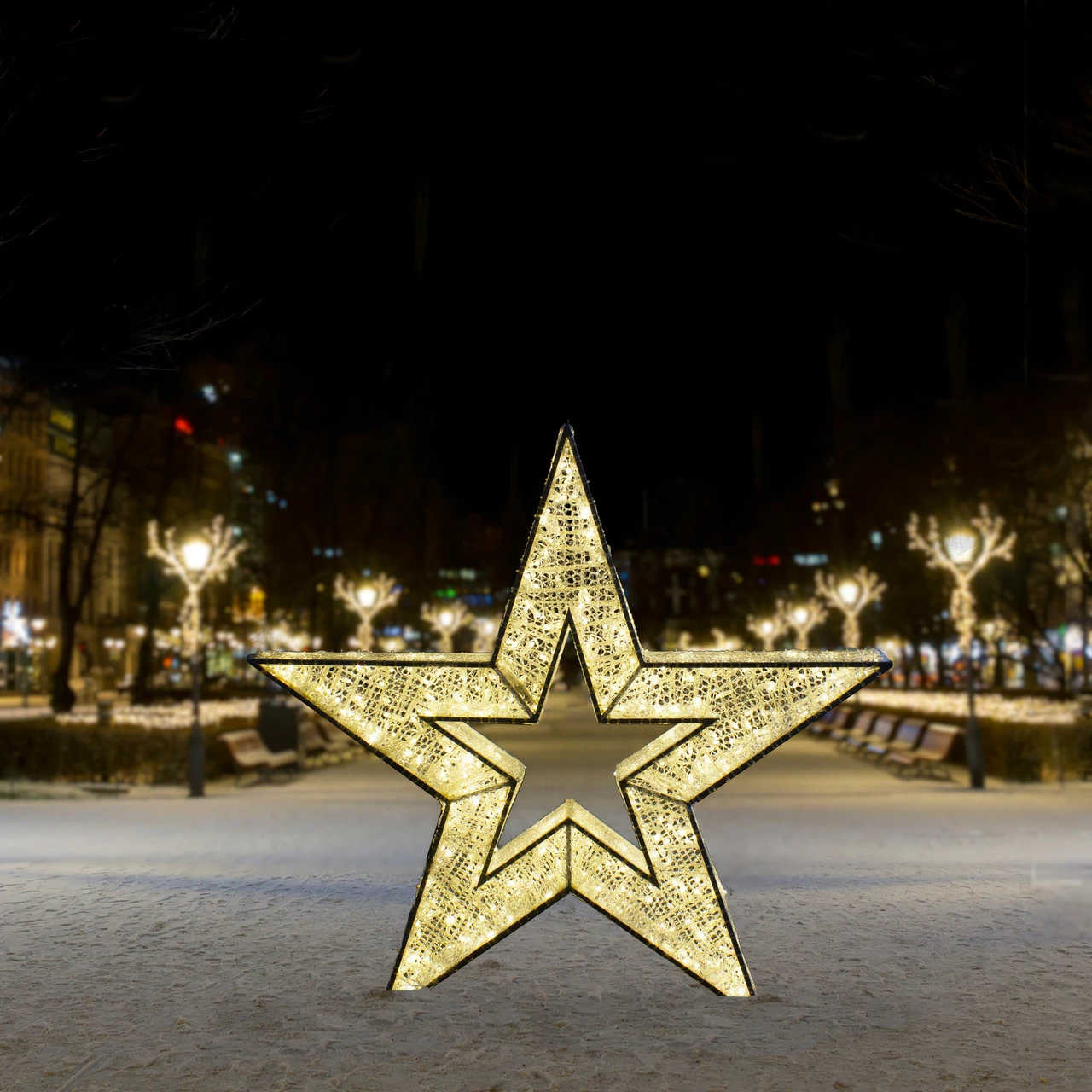 Northlight 4ft Lighted Commercial Grade LED Star Christmas Display Decoration 2 Northlight 4ft Lighted Commercial Grade LED Star Christmas Display Decoration - Image 2