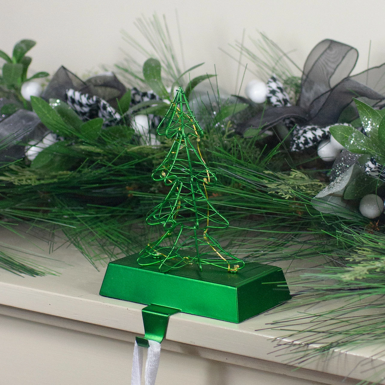 Northlight 8" LED Lighted Green Wired Christmas Tree Stocking Holder 2 Northlight 8" LED Lighted Green Wired Christmas Tree Stocking Holder - Image 2